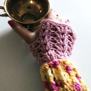 ❄️ Fingerless gloves, Handmade, Crochet, Knit